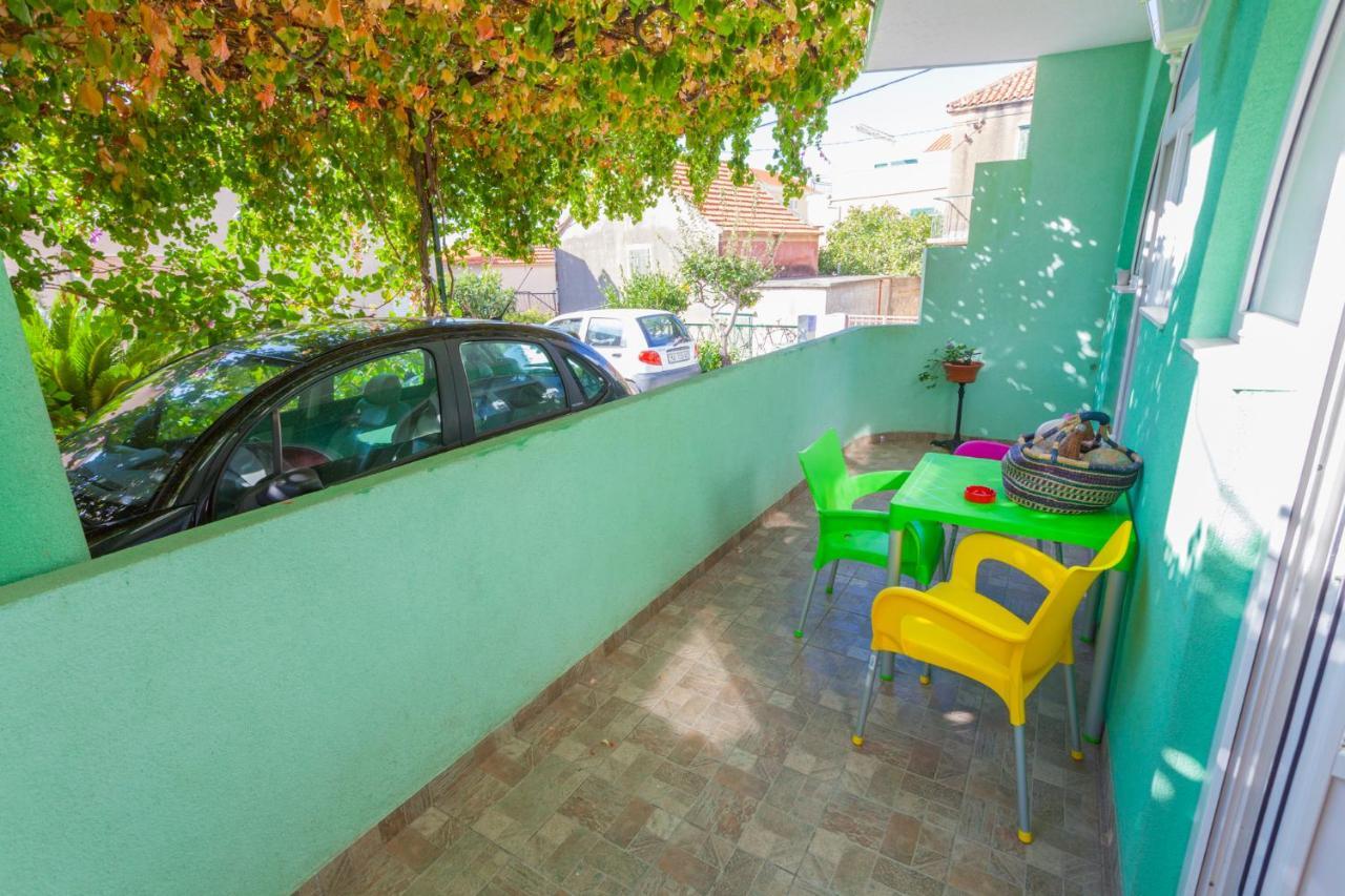 Green Garden Rooms & Apartments Макарська Екстер'єр фото